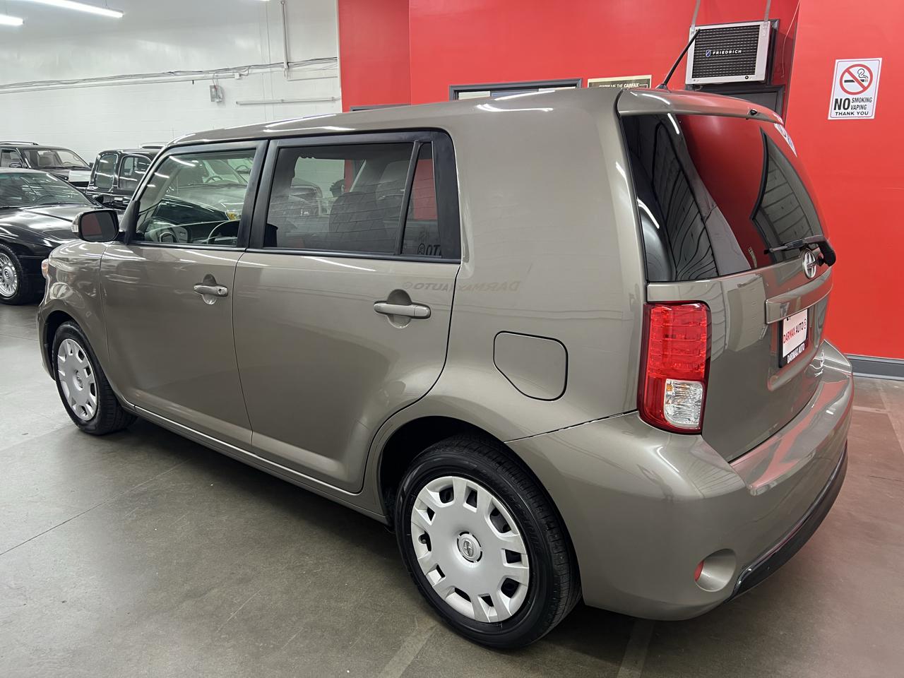 Scion xB  2015