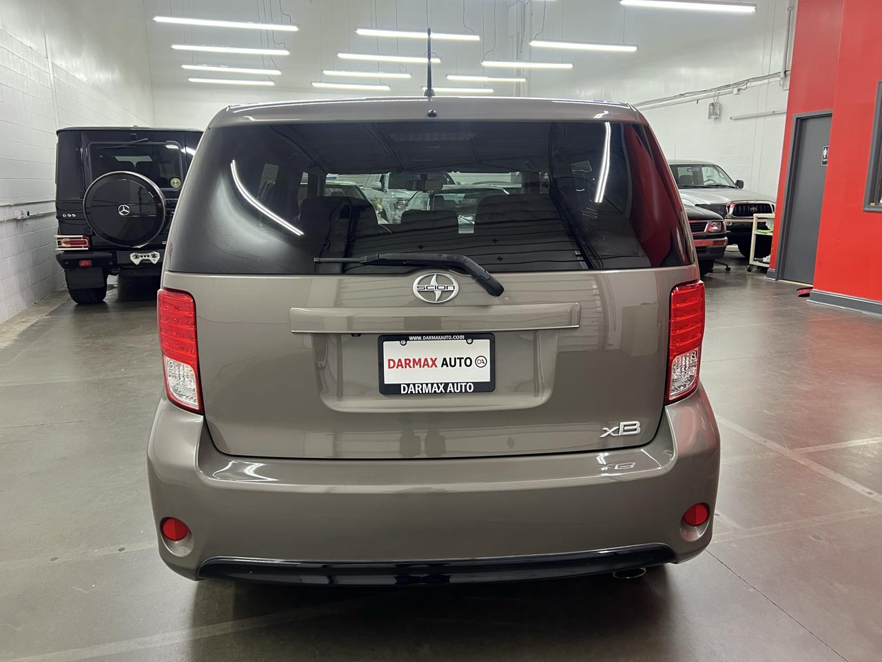 Scion xB  2015