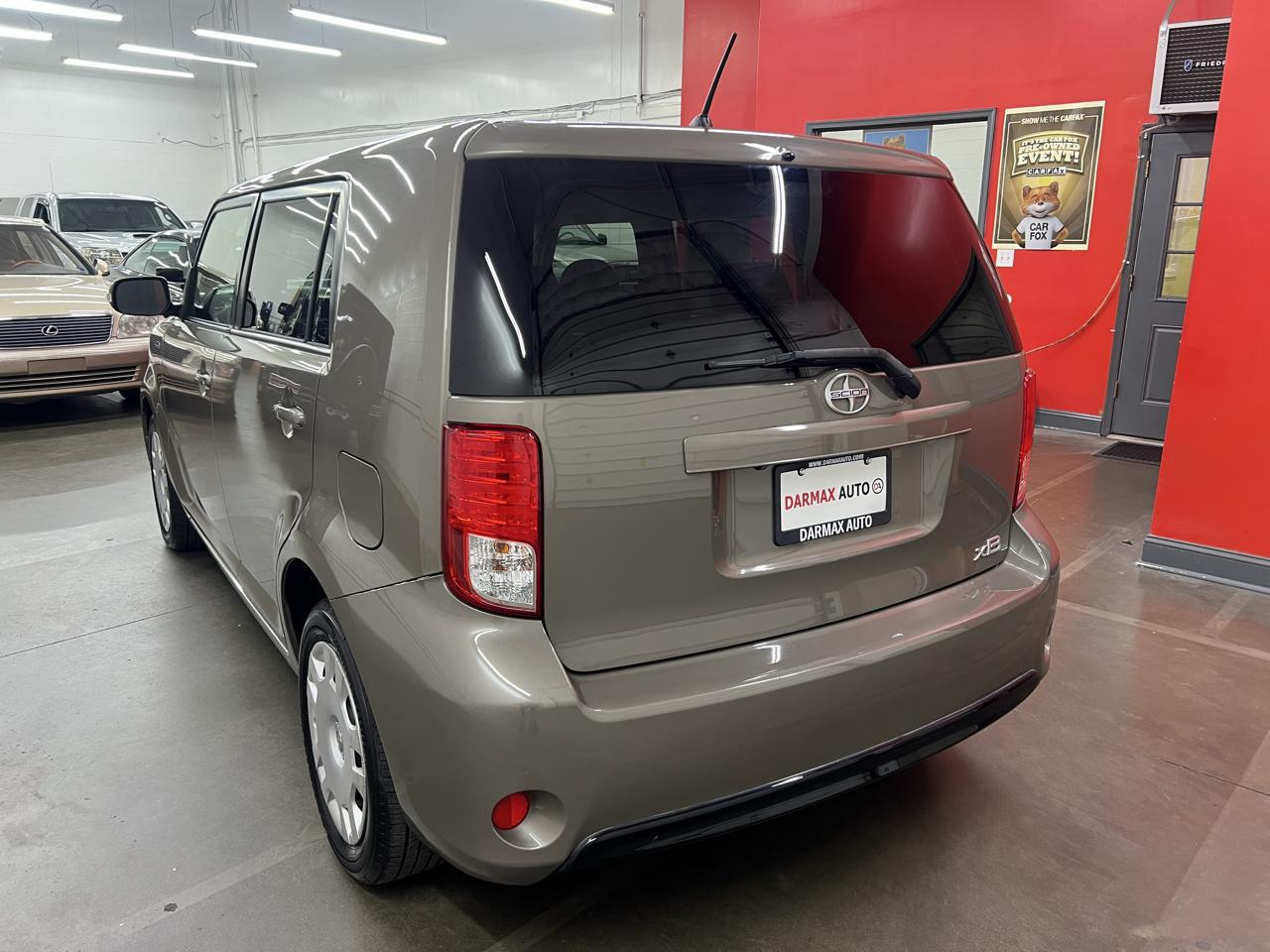 Scion xB  2015