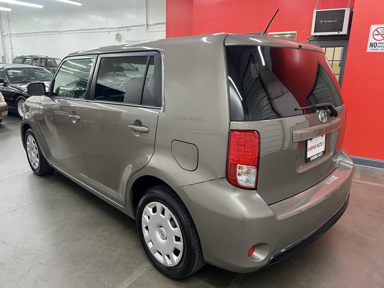 Scion xB  2015