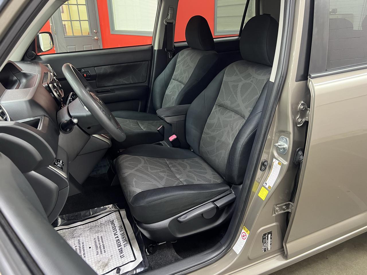 Scion xB  2015