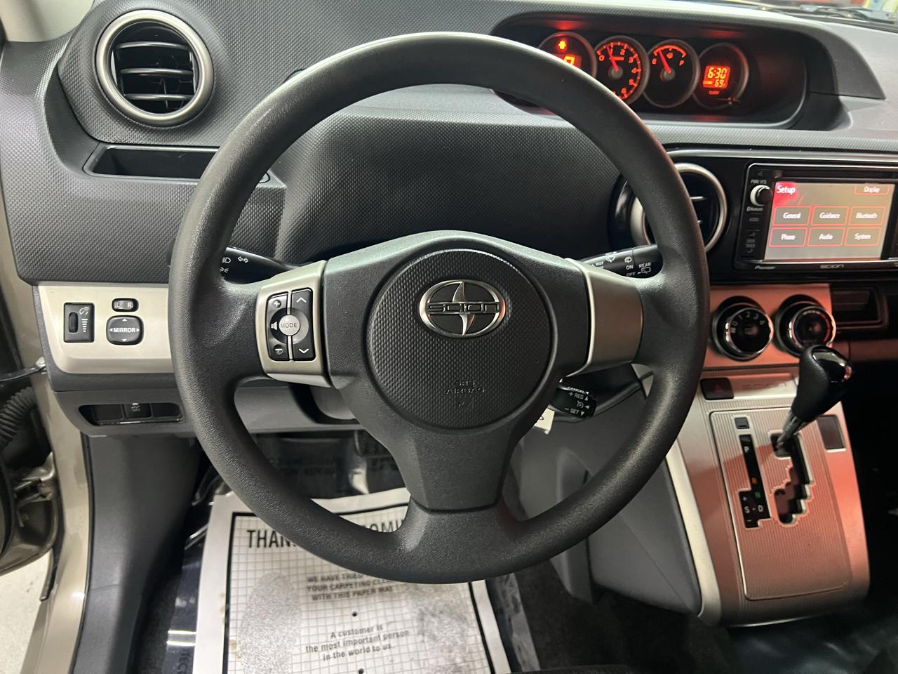 Scion xB  2015