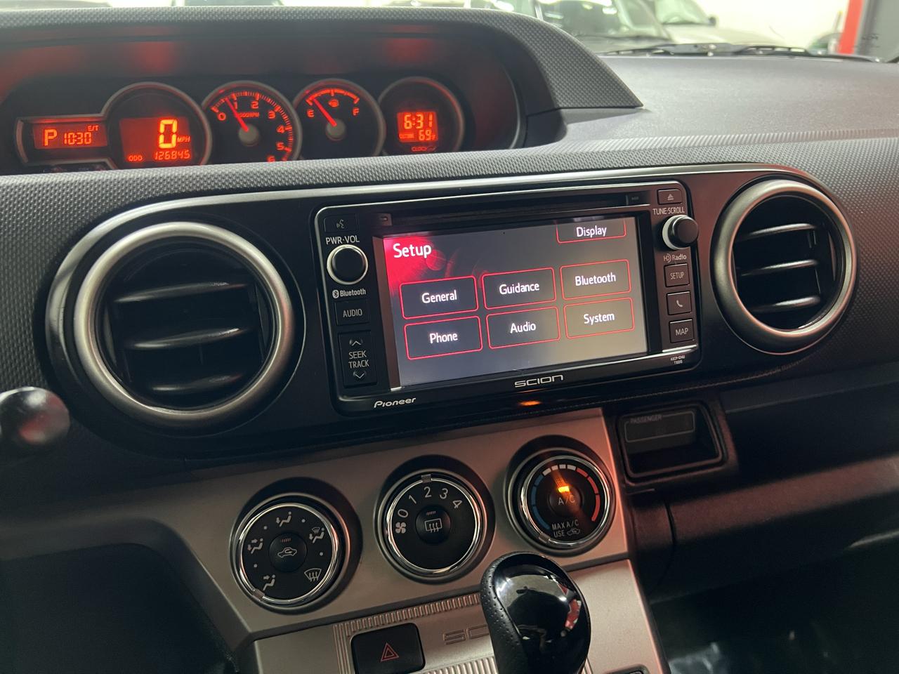 Scion xB  2015