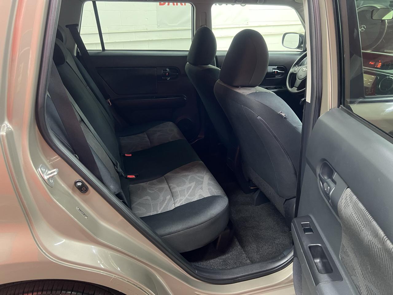 Scion xB  2015
