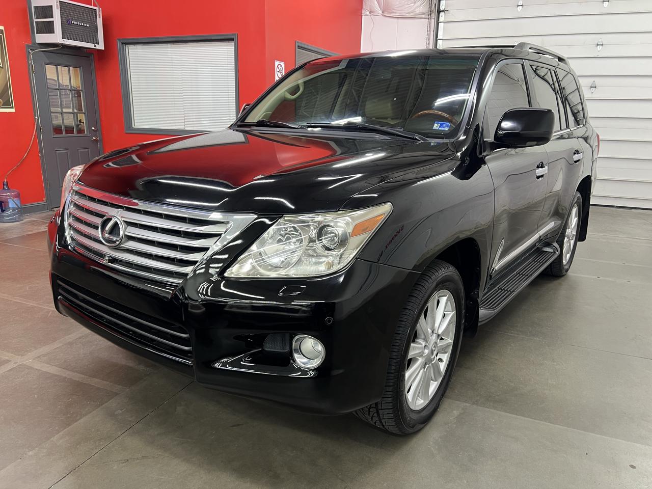 Lexus LX 570 Sport Utility 2008