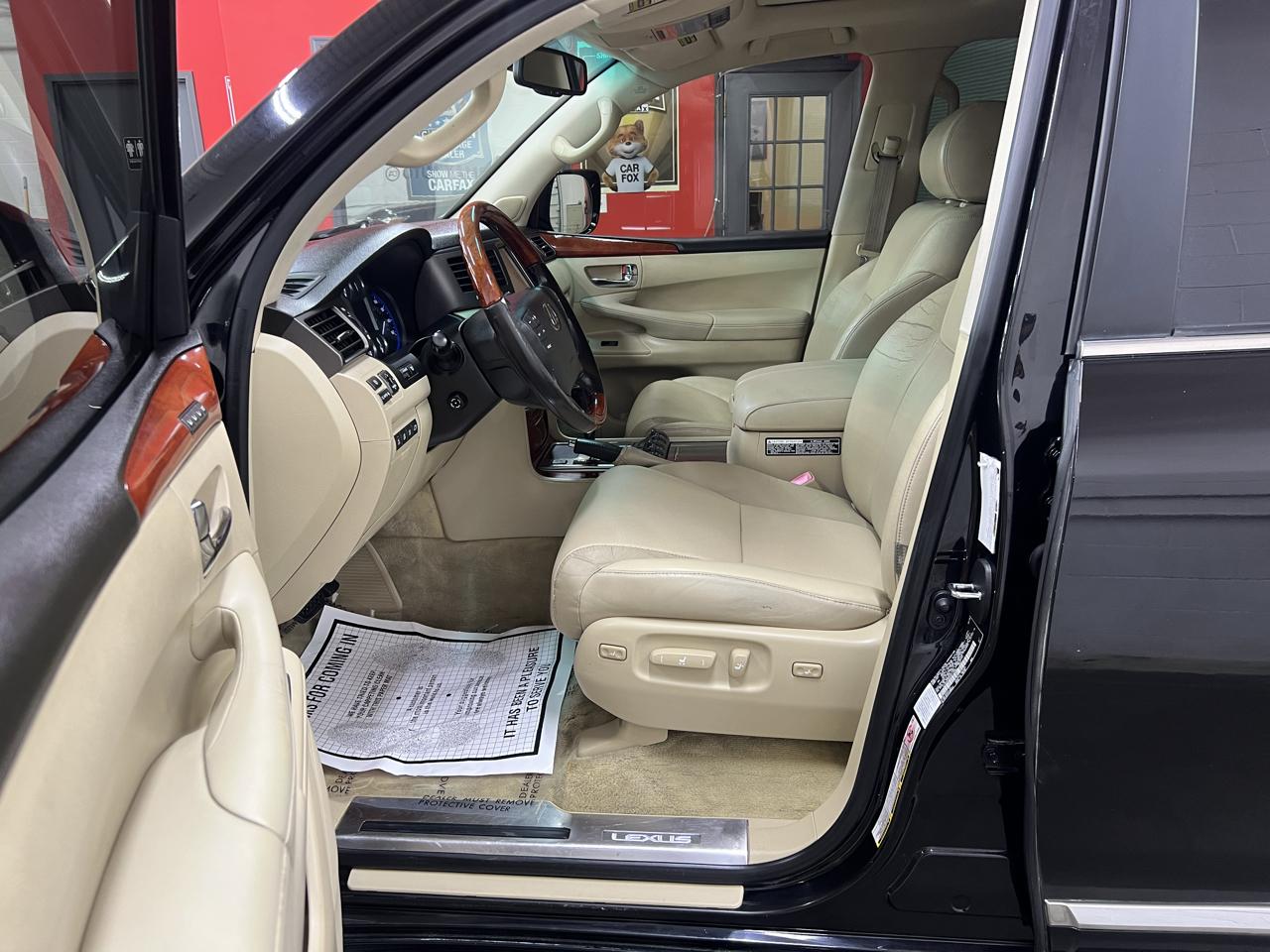 Lexus LX 570 Sport Utility 2008