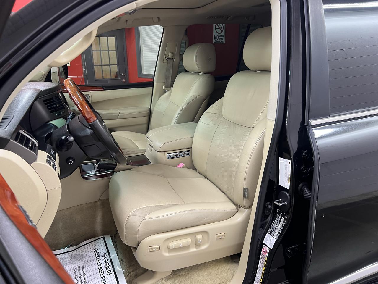 Lexus LX 570 Sport Utility 2008