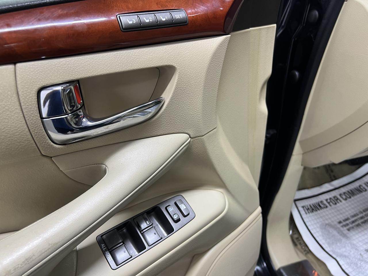 Lexus LX 570 Sport Utility 2008