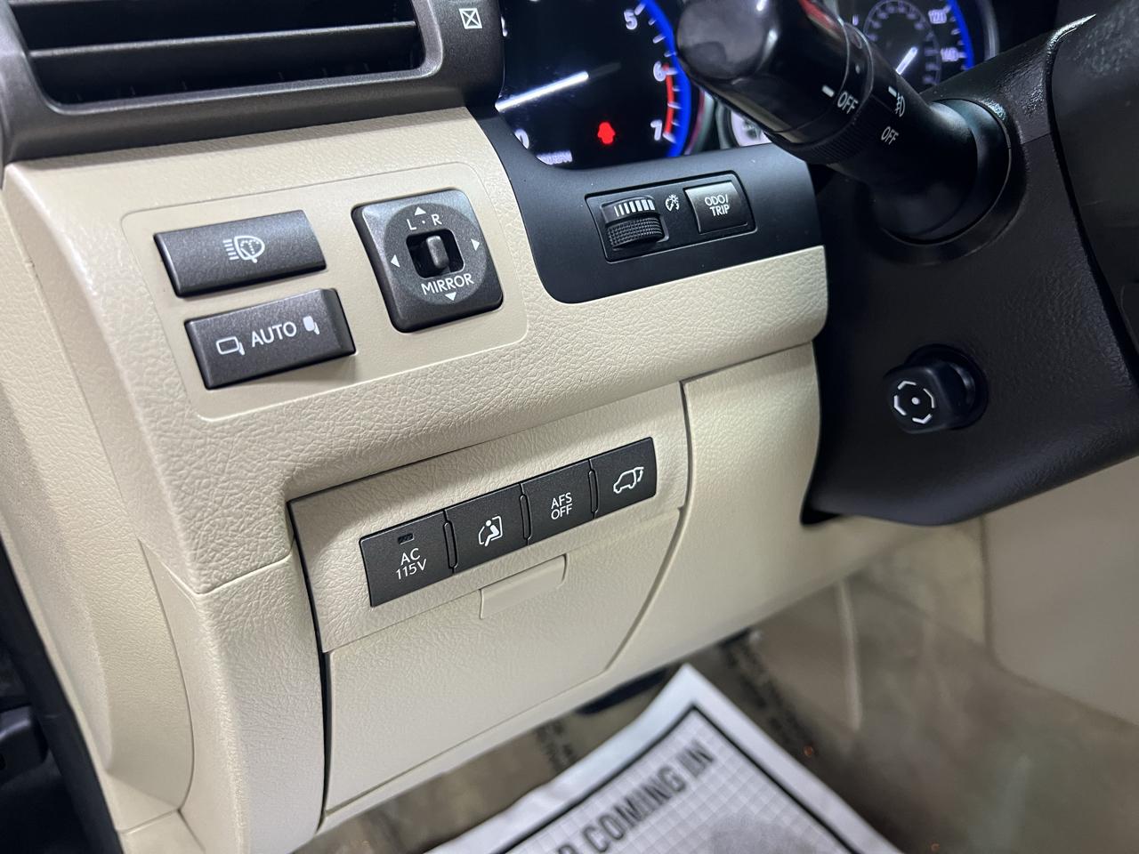 Lexus LX 570 Sport Utility 2008