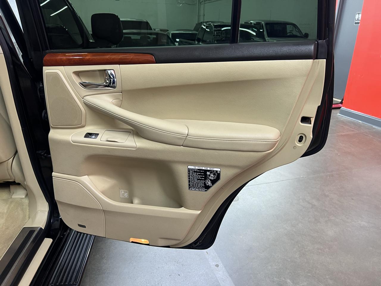 Lexus LX 570 Sport Utility 2008