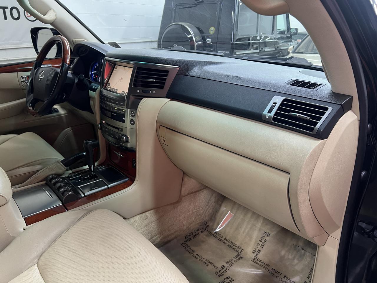 Lexus LX 570 Sport Utility 2008