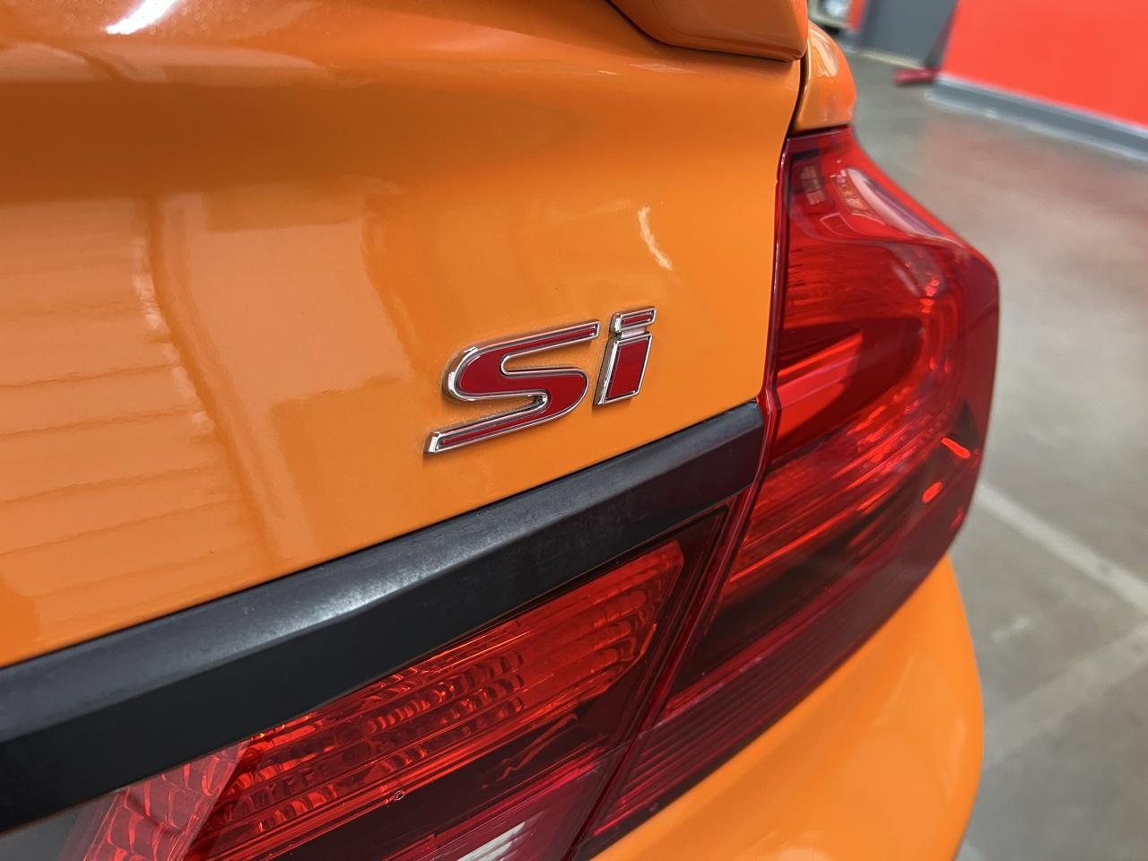 Honda Civic Si Sedan 6-Speed MT 2015