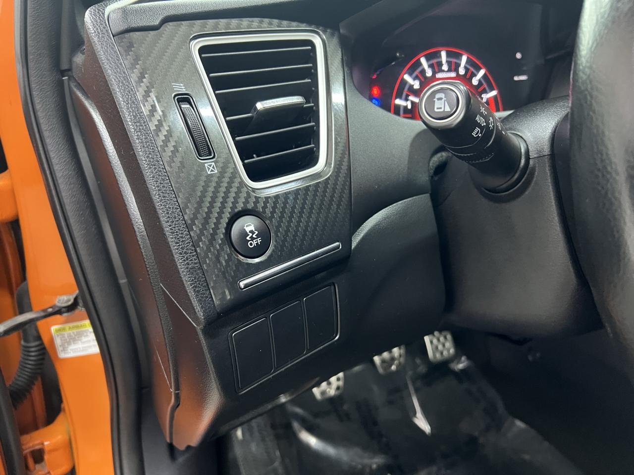 Honda Civic Si Sedan 6-Speed MT 2015