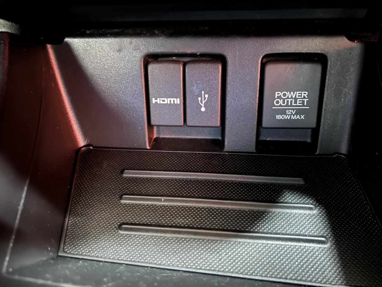 Honda Civic Si Sedan 6-Speed MT 2015