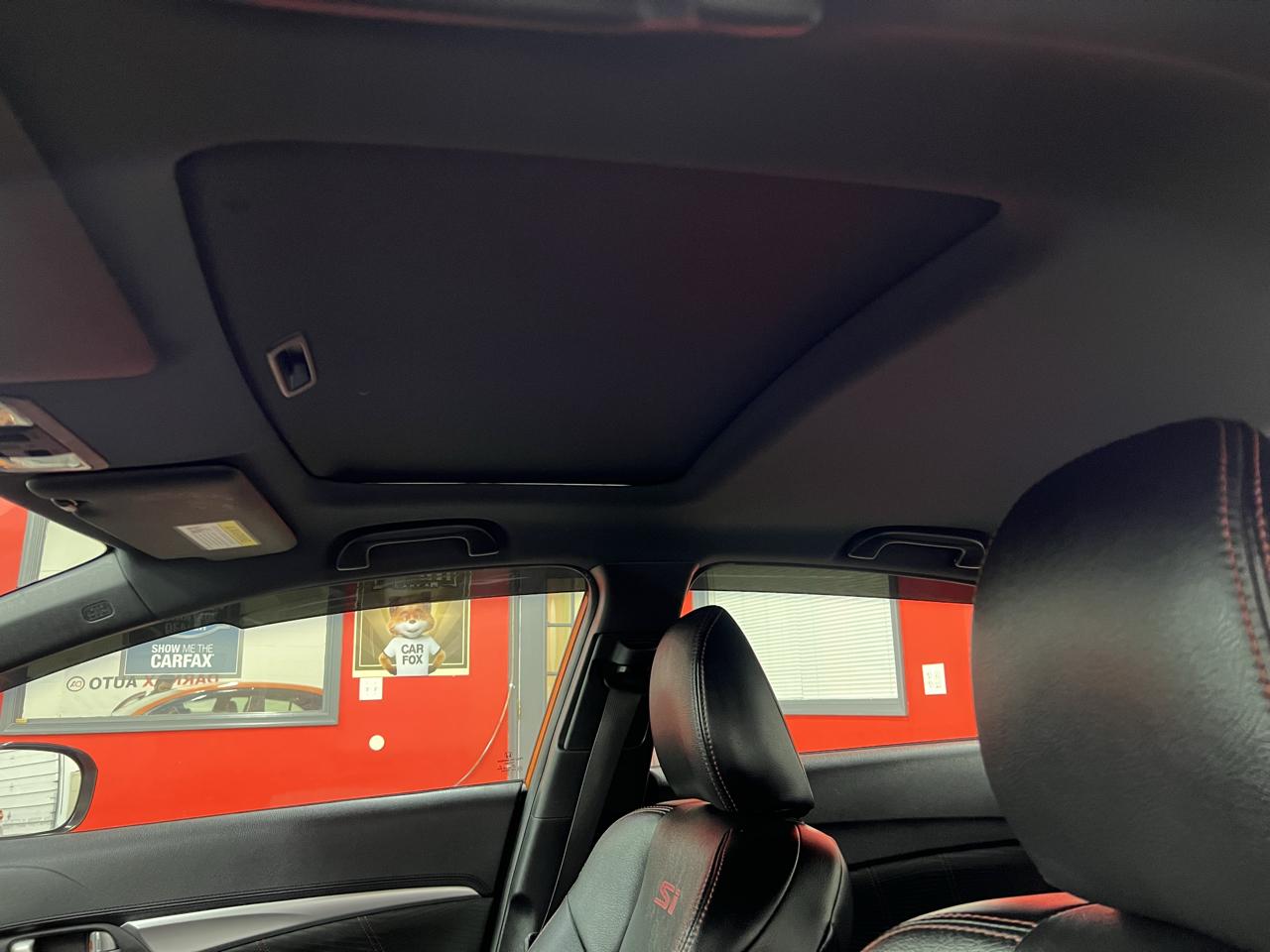 Honda Civic Si Sedan 6-Speed MT 2015