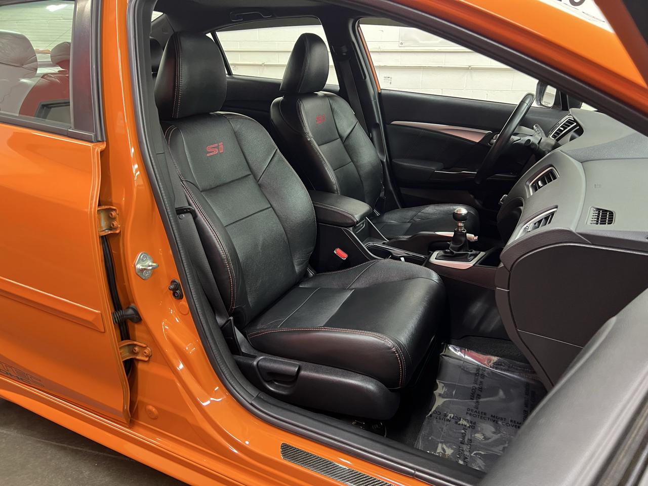 Honda Civic Si Sedan 6-Speed MT 2015