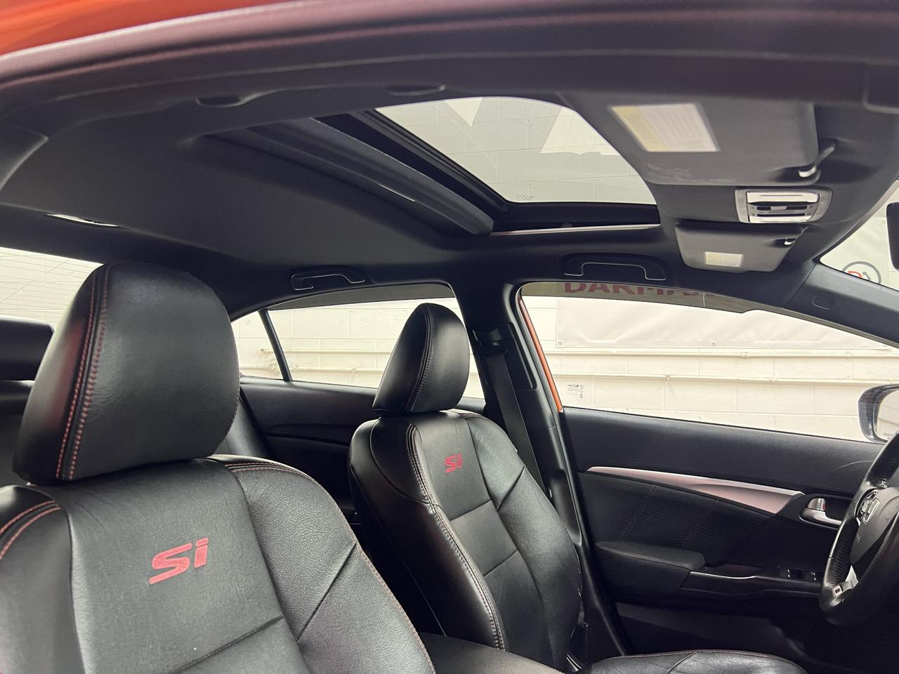 Honda Civic Si Sedan 6-Speed MT 2015