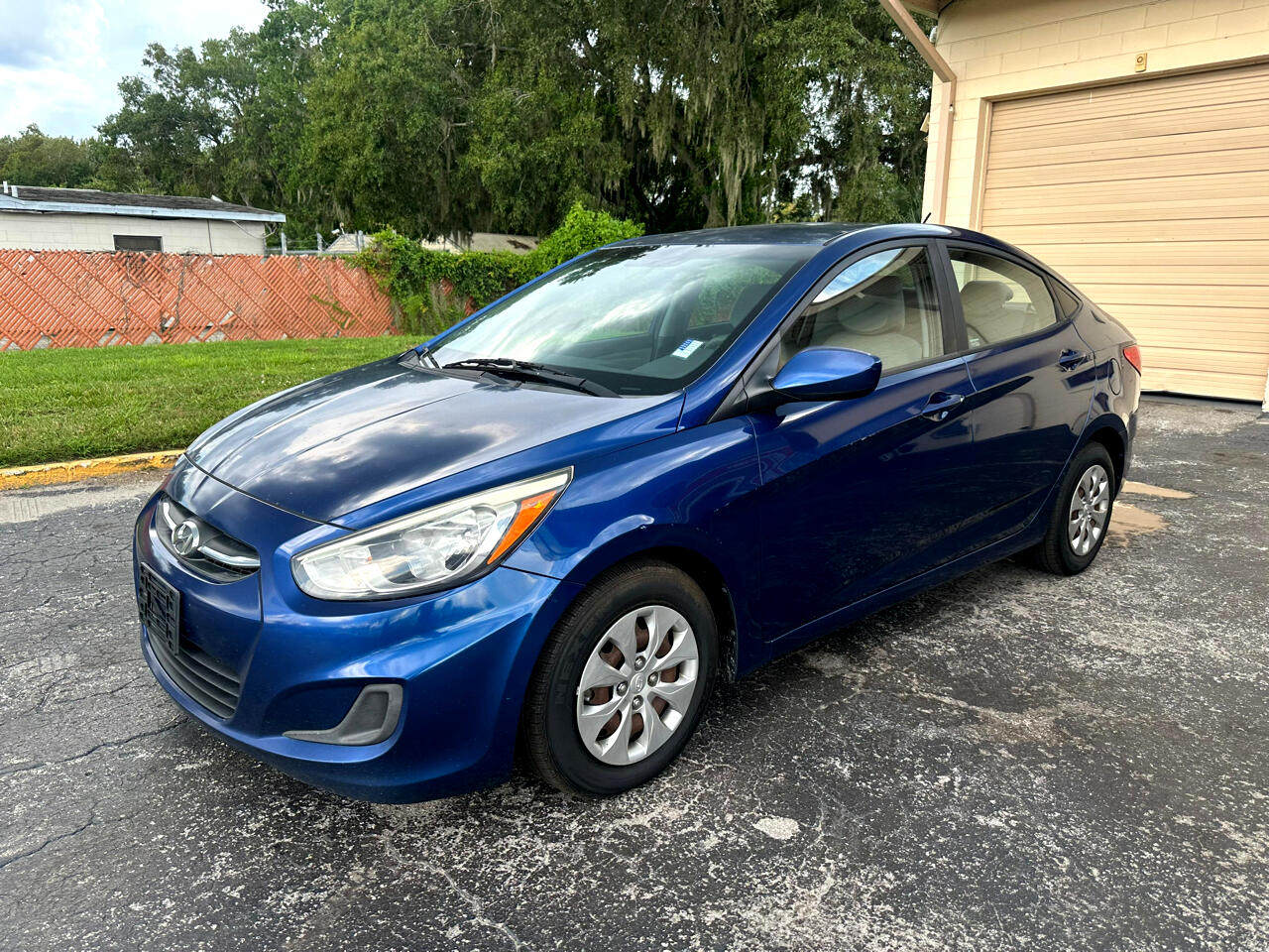 2015 Hyundai Accent GLS 4-Door 6A