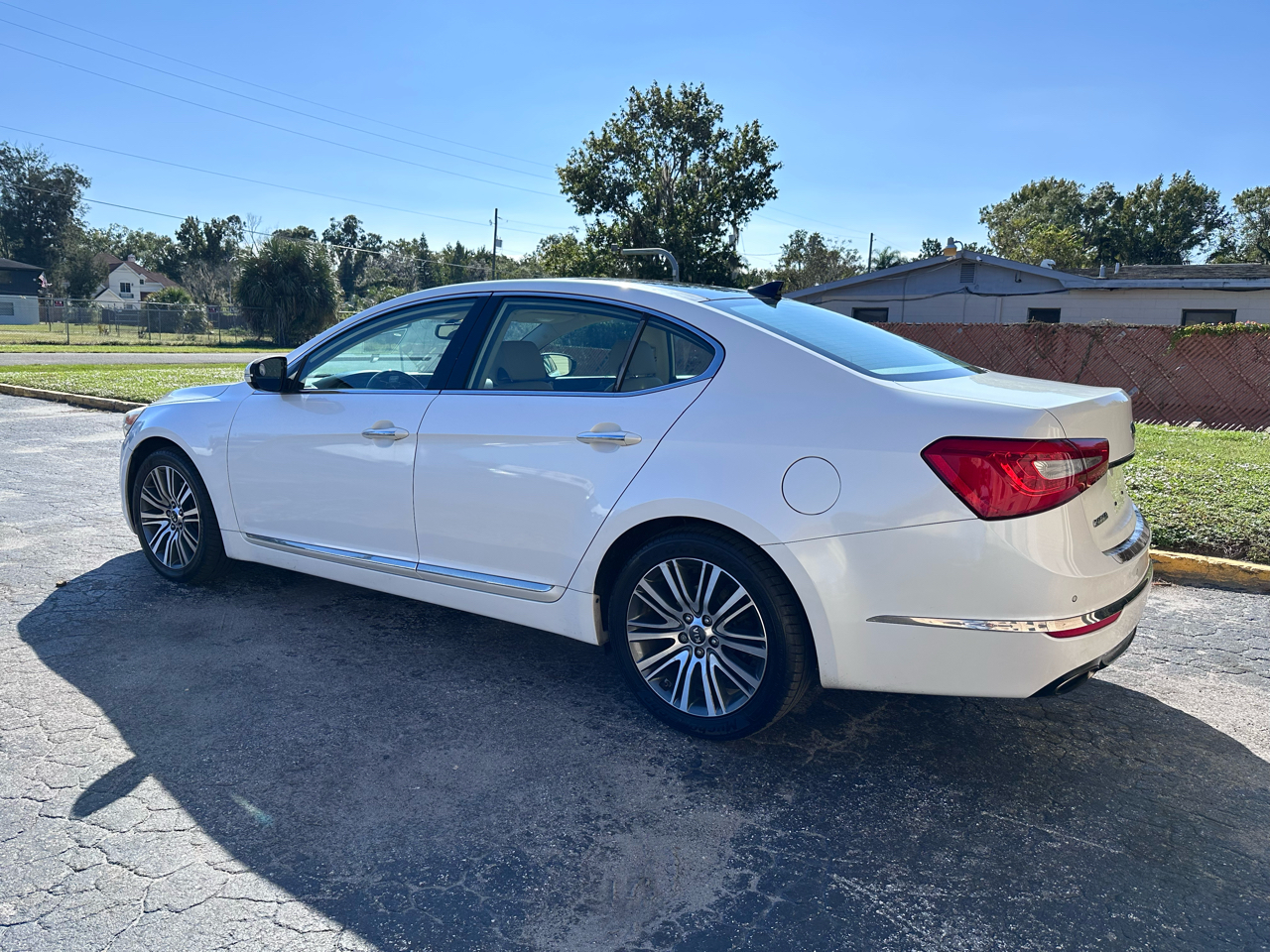 Kia Cadenza Premium 2015 Kia Cadenza Premium 2015