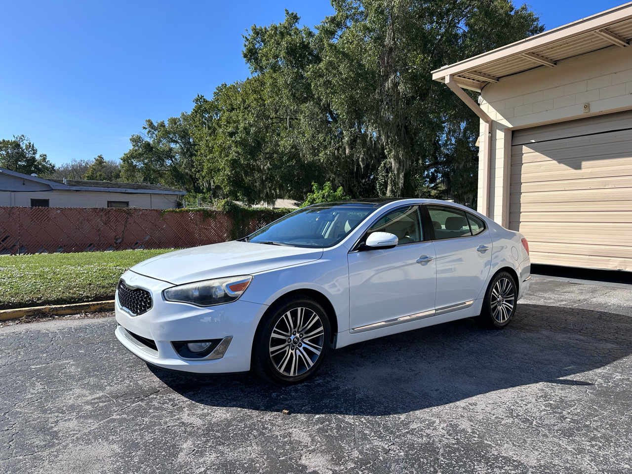Kia Cadenza Premium 2015 Kia Cadenza Premium 2015