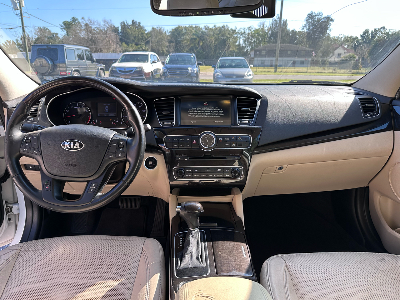 Kia Cadenza Premium 2015 Kia Cadenza Premium 2015