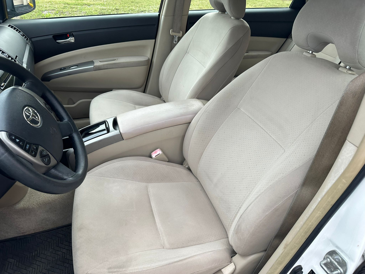 Toyota Prius 4-Door Liftback 2004