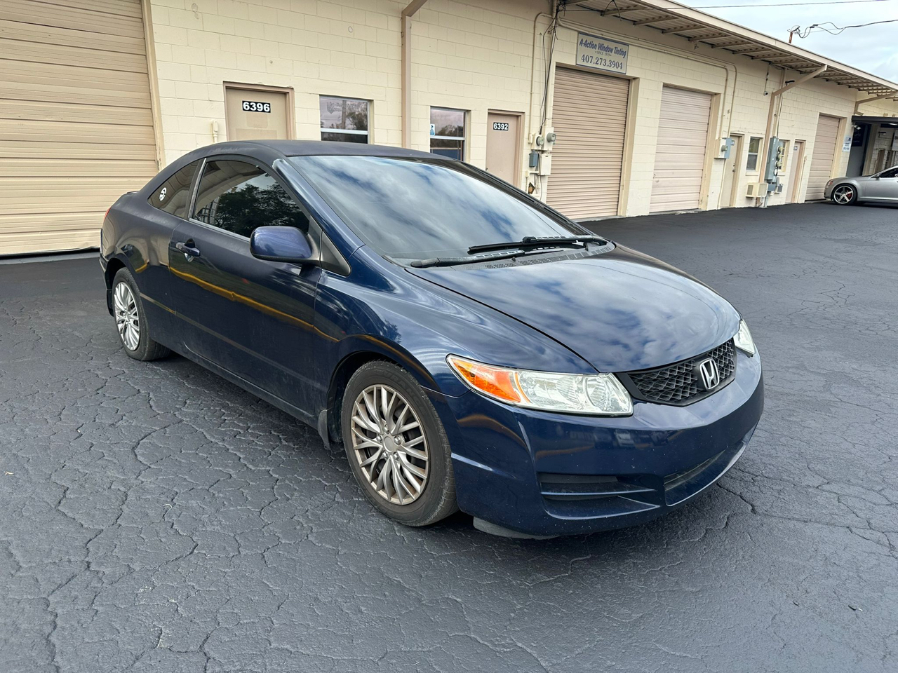 Honda Civic LX Coupe 5-Speed AT 2010