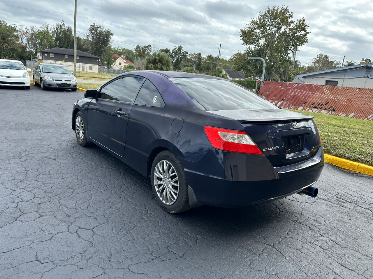 Honda Civic LX Coupe 5-Speed AT 2010