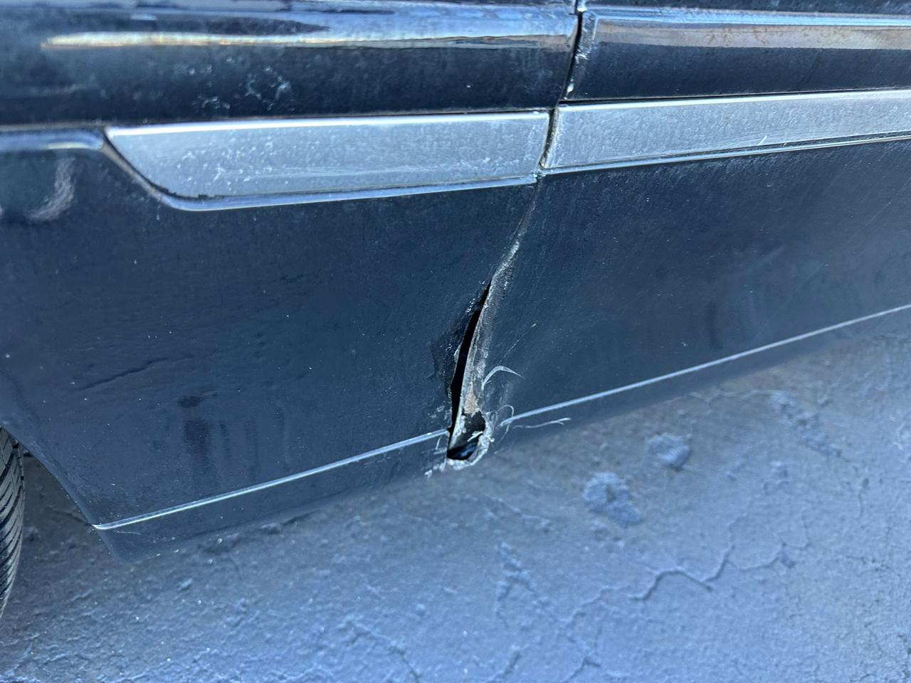 Lincoln Town Car Limousine 2004