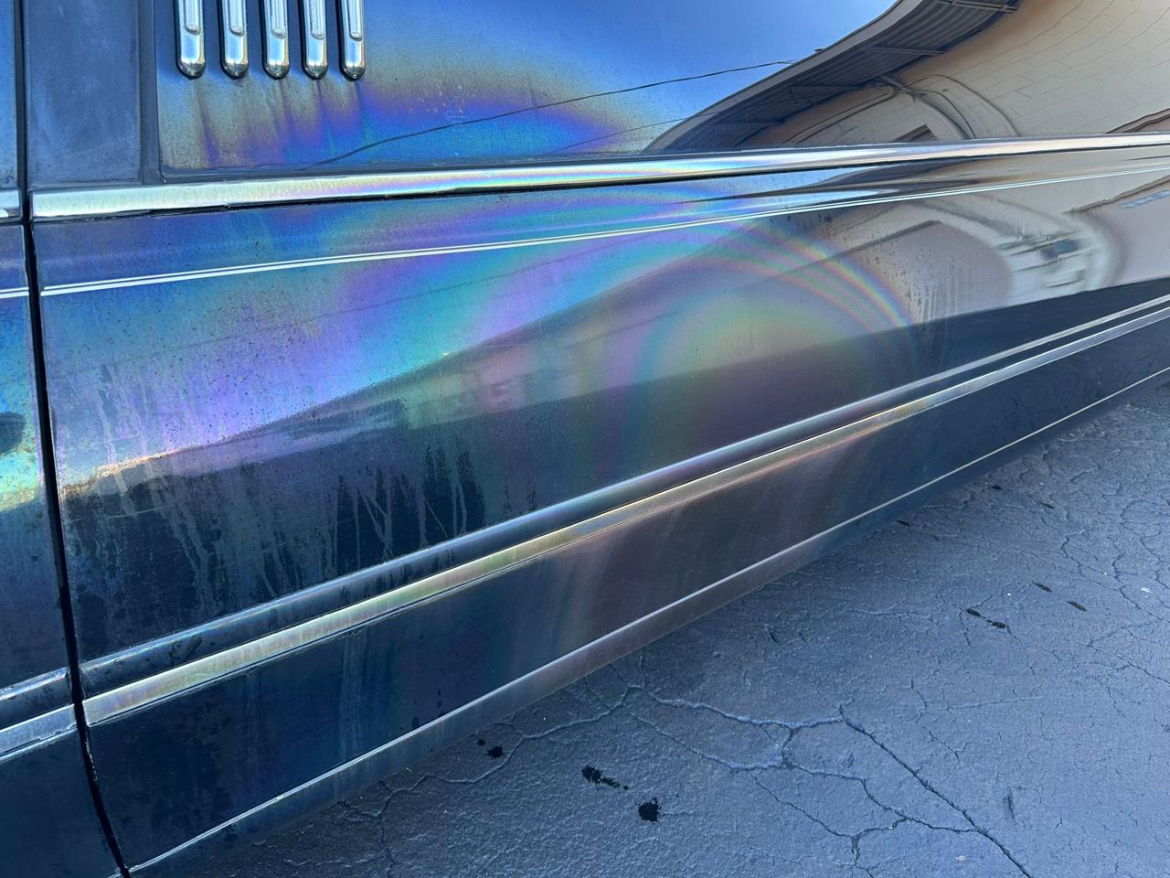 Lincoln Town Car Limousine 2004