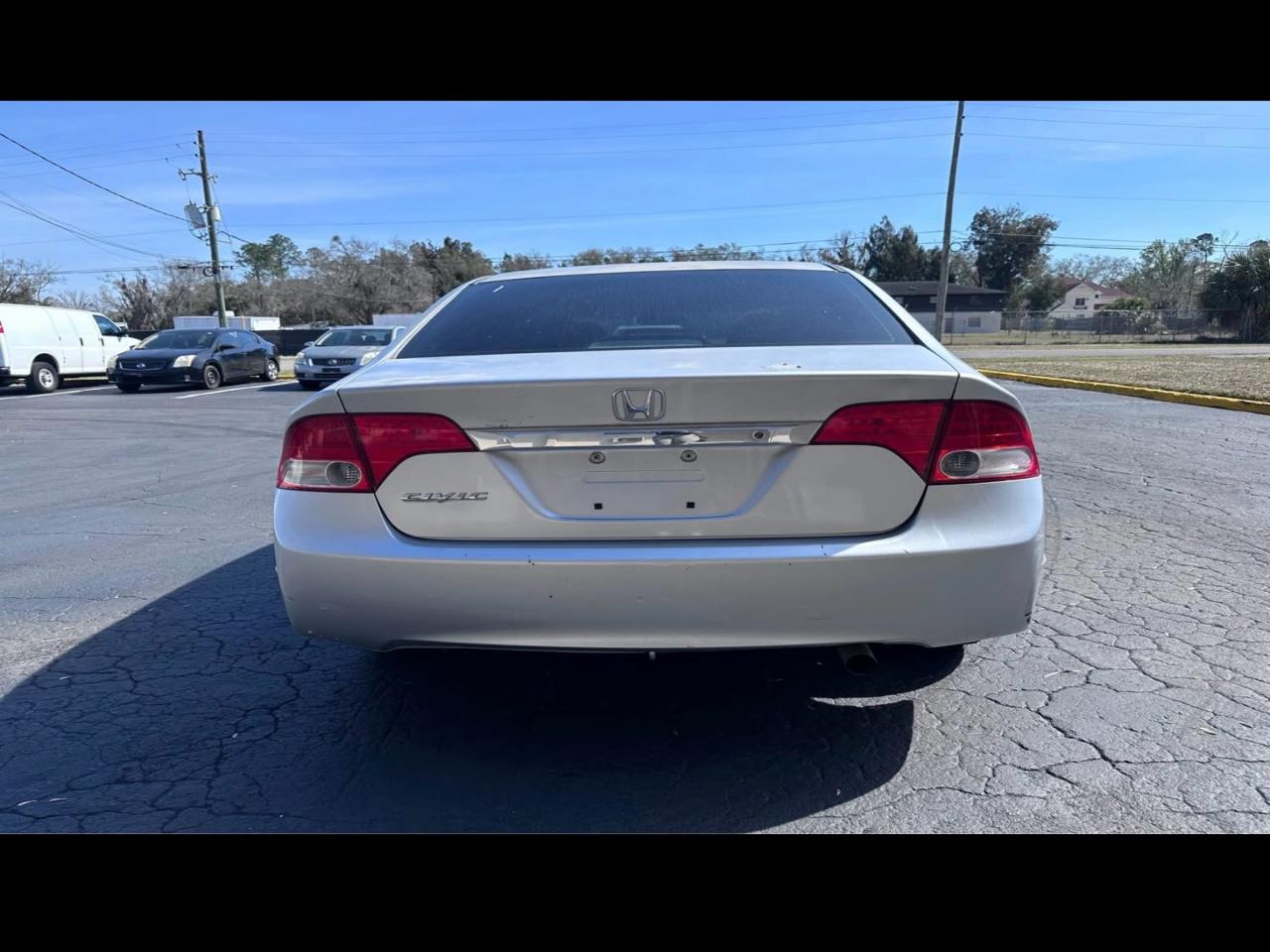 Honda Civic LX Sedan 5-Speed AT 2010