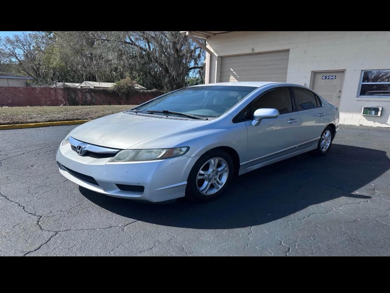 Honda Civic LX Sedan 5-Speed AT 2010