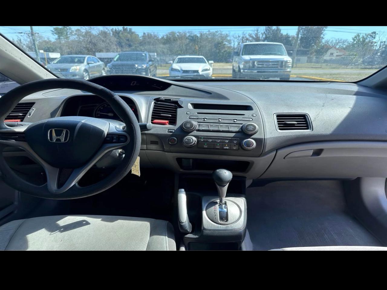 Honda Civic LX Sedan 5-Speed AT 2010
