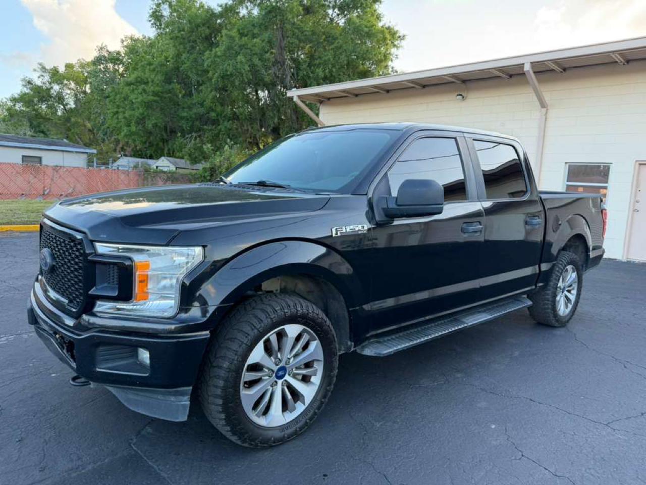 Ford F-150 2WD Reg Cab 126" FX2 Tremor 2018