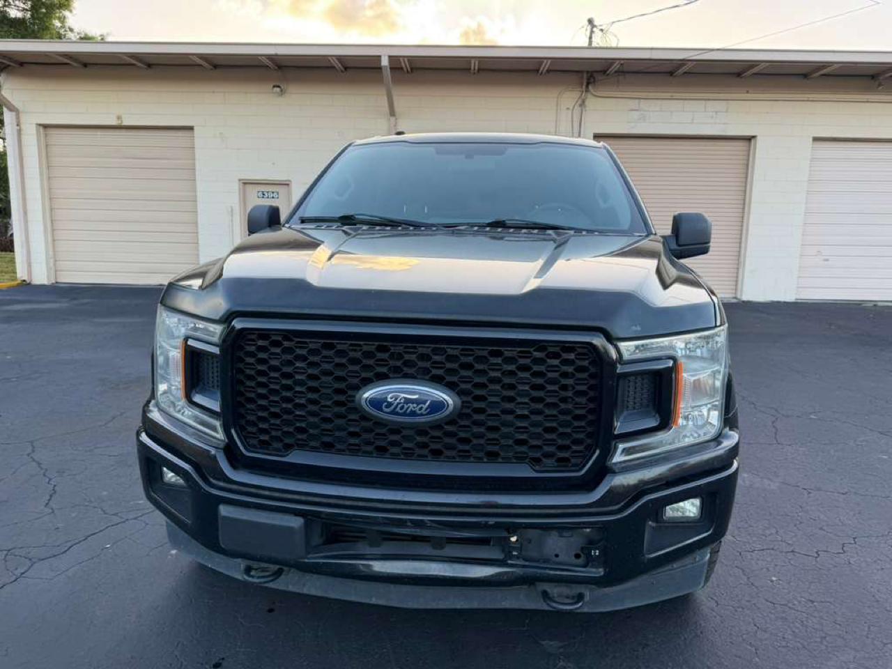 Ford F-150 2WD Reg Cab 126" FX2 Tremor 2018