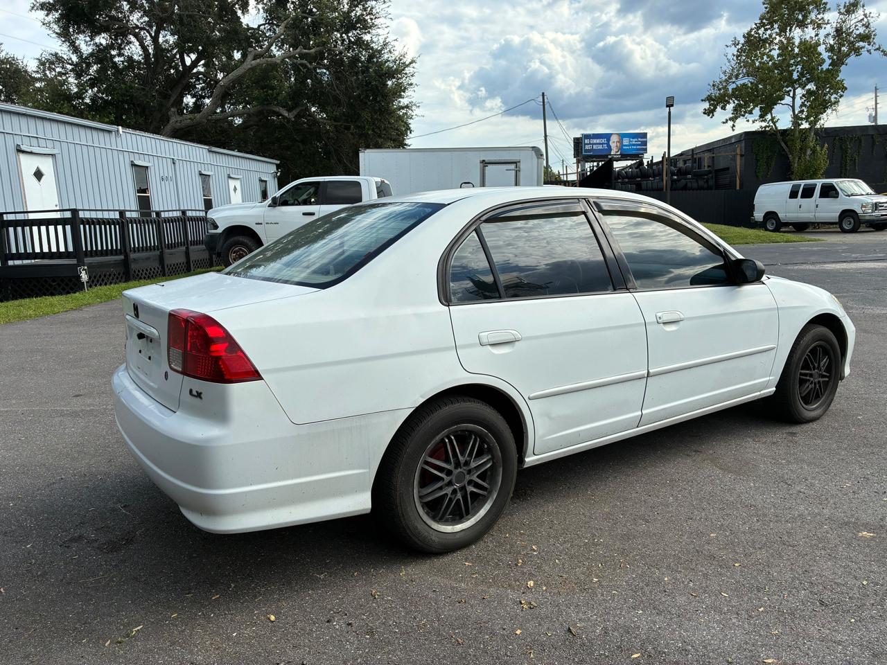 Honda Civic LX Sedan AT 2004