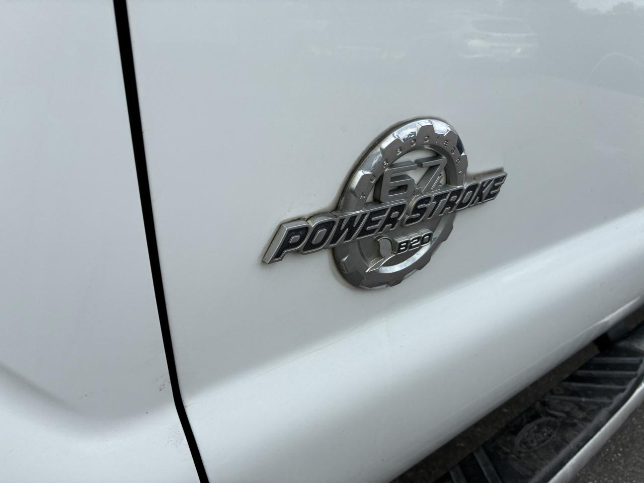 Ford F-350 SD XLT Crew Cab Long Bed 4WD 2012