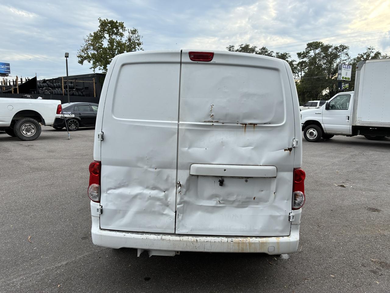 Nissan NV200 SV 2015