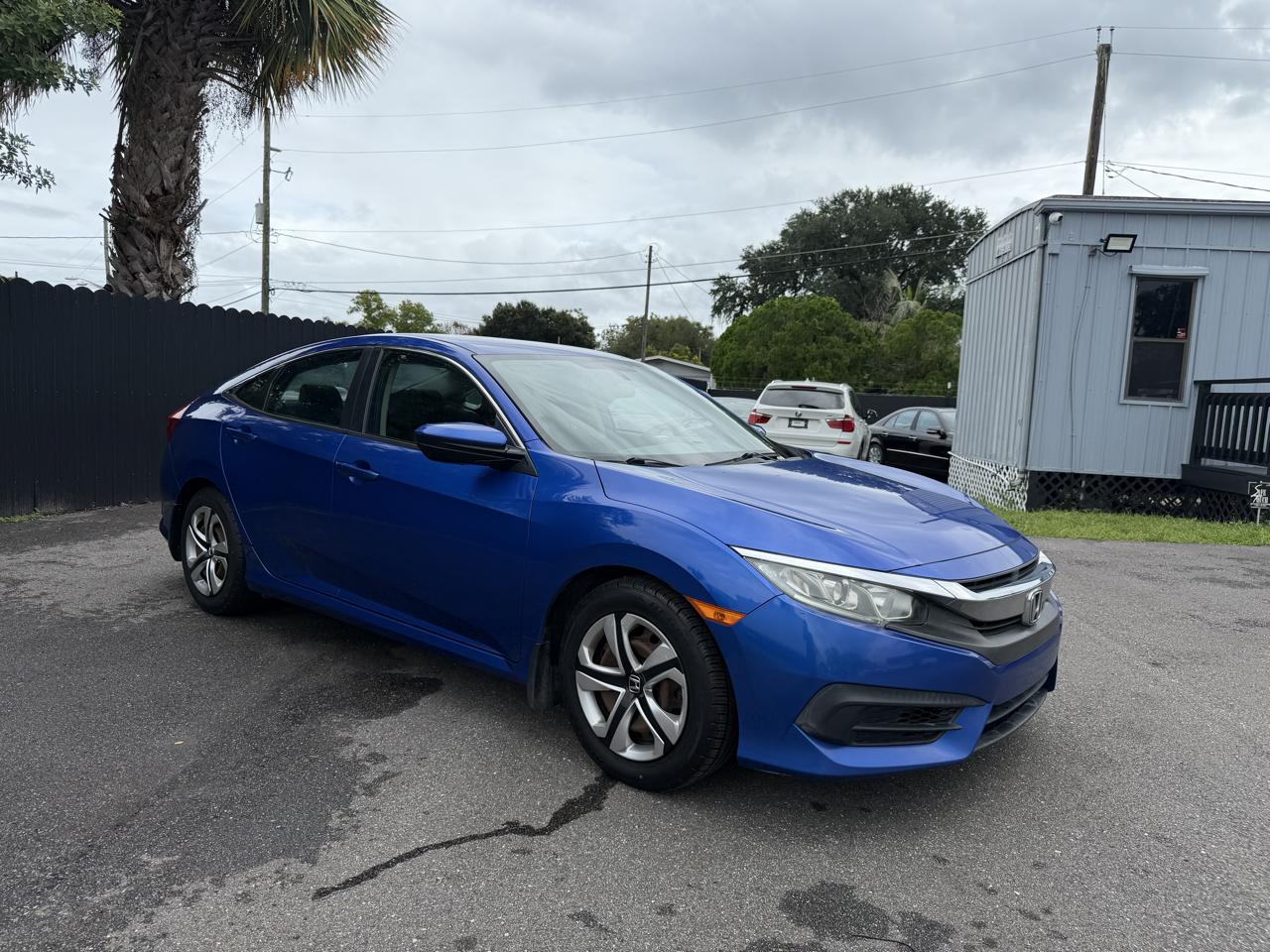 Honda Civic LX Sedan CVT 2016