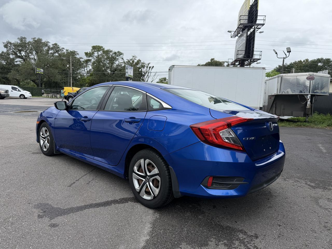 Honda Civic LX Sedan CVT 2016