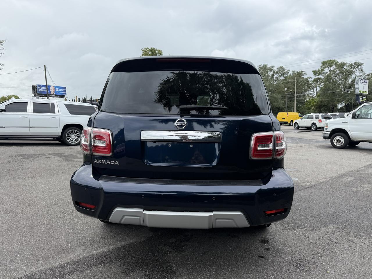 Nissan Armada Platinum 2WD 2017