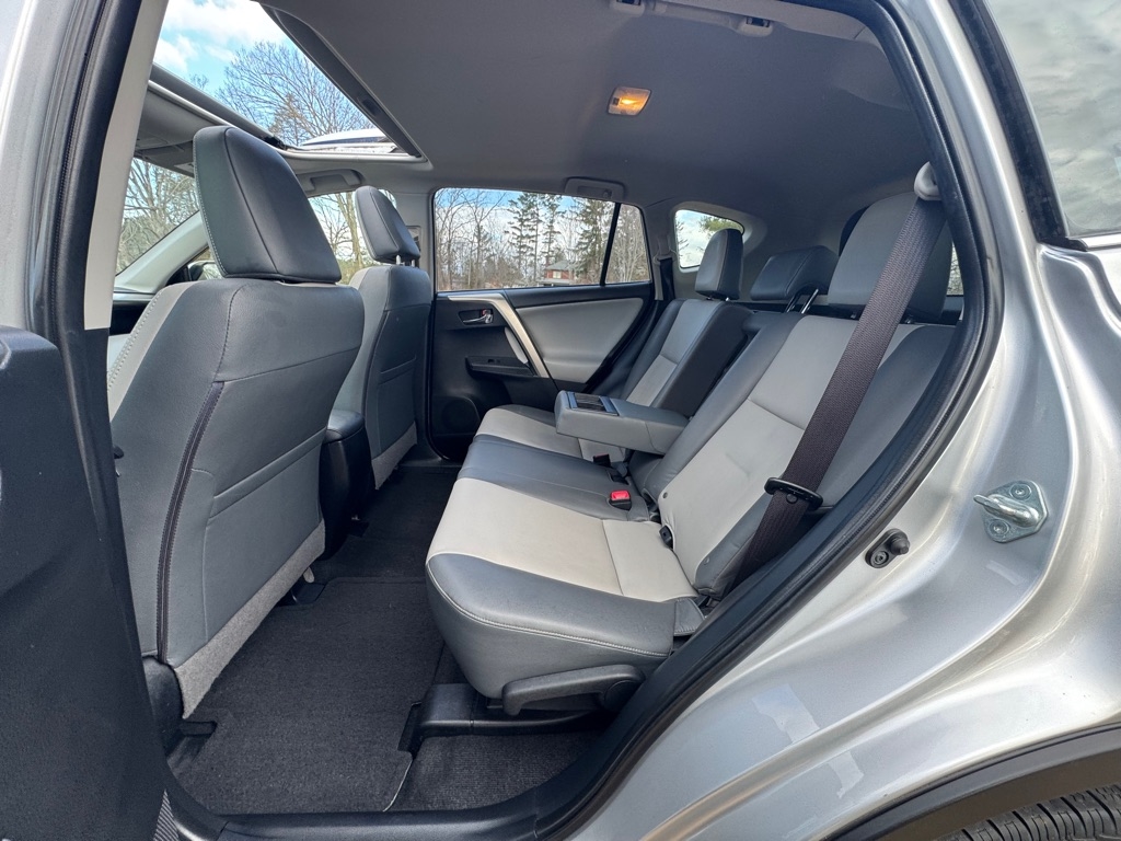 Toyota RAV4 Limited AWD 2015