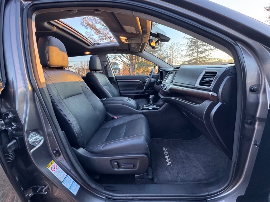 Toyota Highlander Limited AWD V6 2015