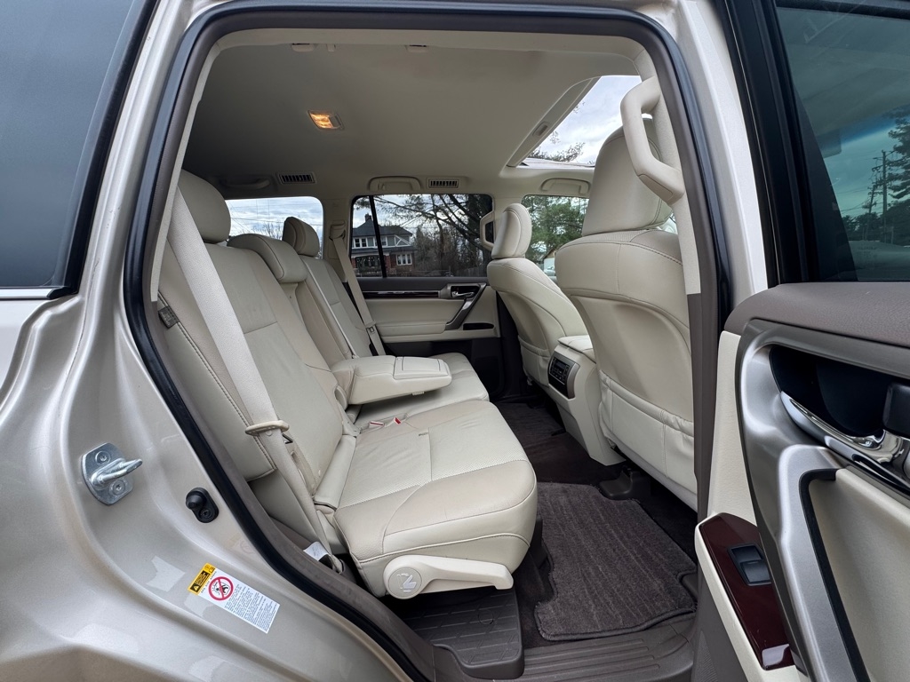 Lexus GX 460 Base 2016