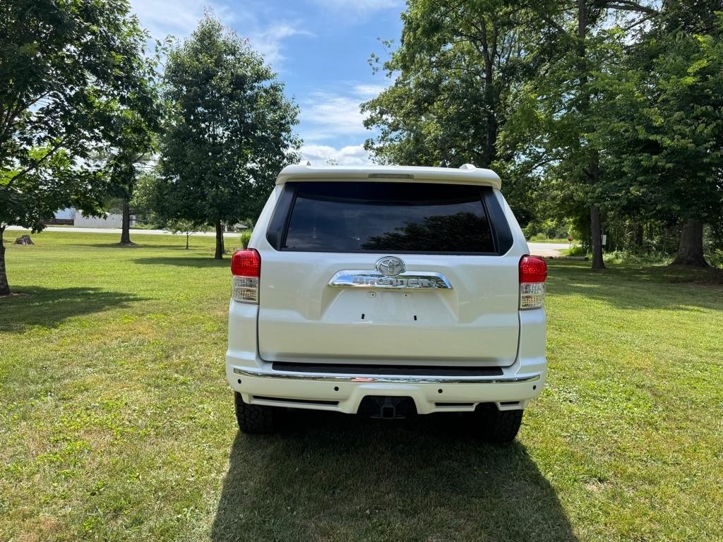 Toyota 4Runner SR5 4WD 2012