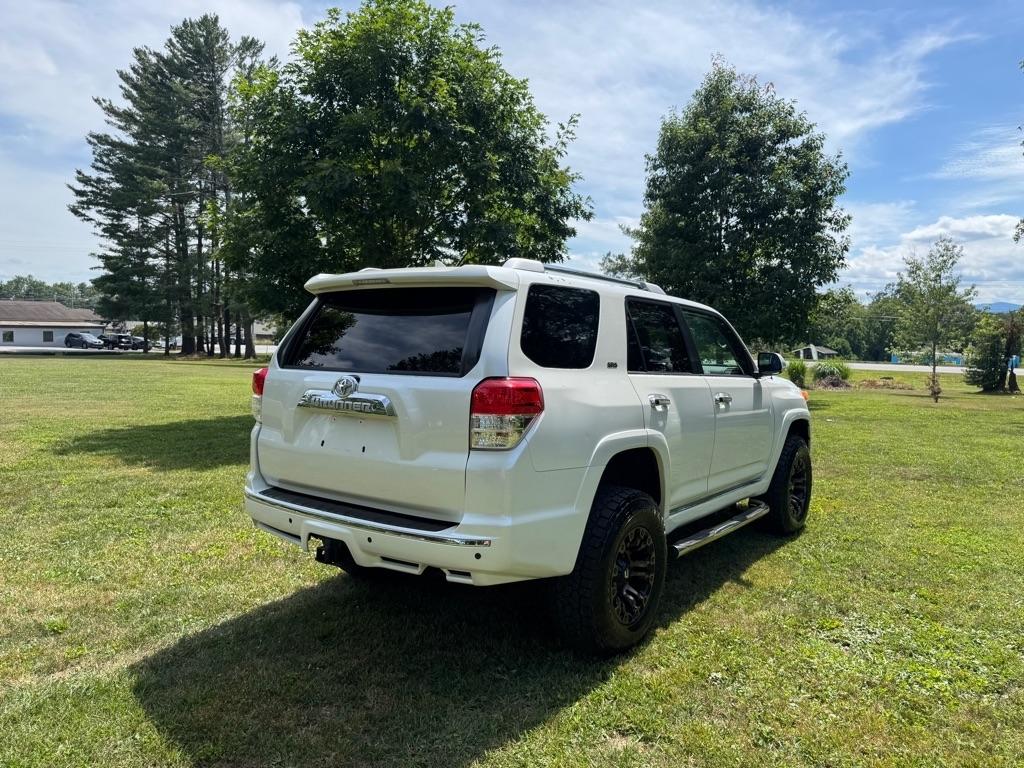 Toyota 4Runner SR5 4WD 2012