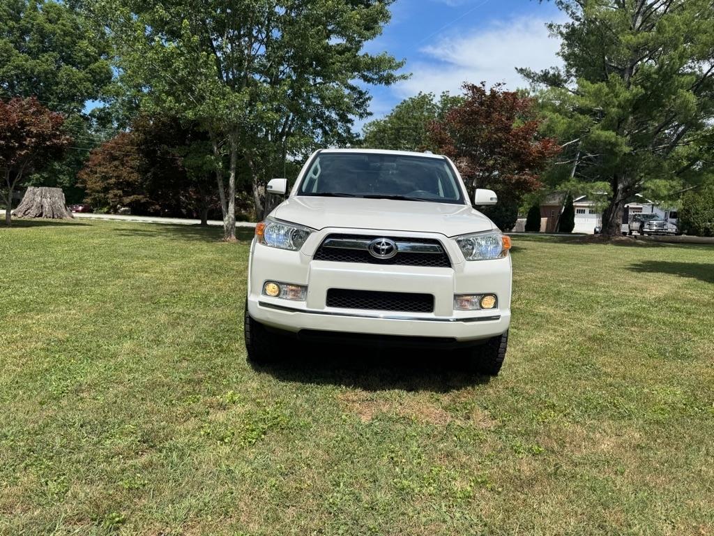 Toyota 4Runner SR5 4WD 2012
