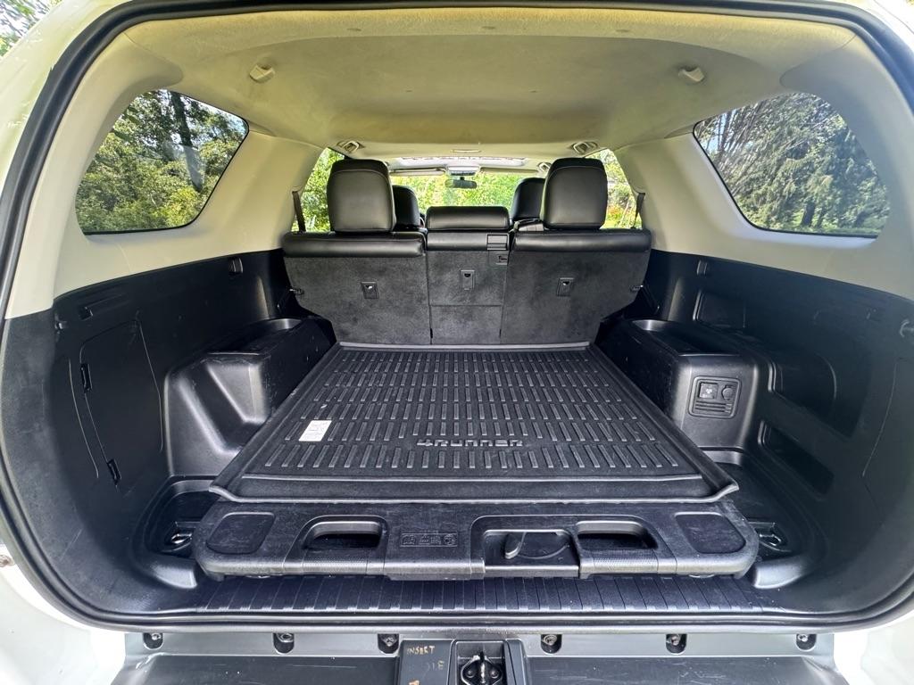 Toyota 4Runner SR5 4WD 2012