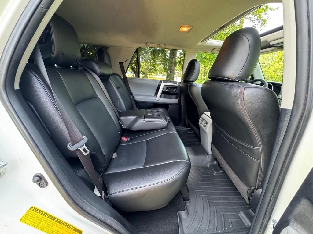 Toyota 4Runner SR5 4WD 2012
