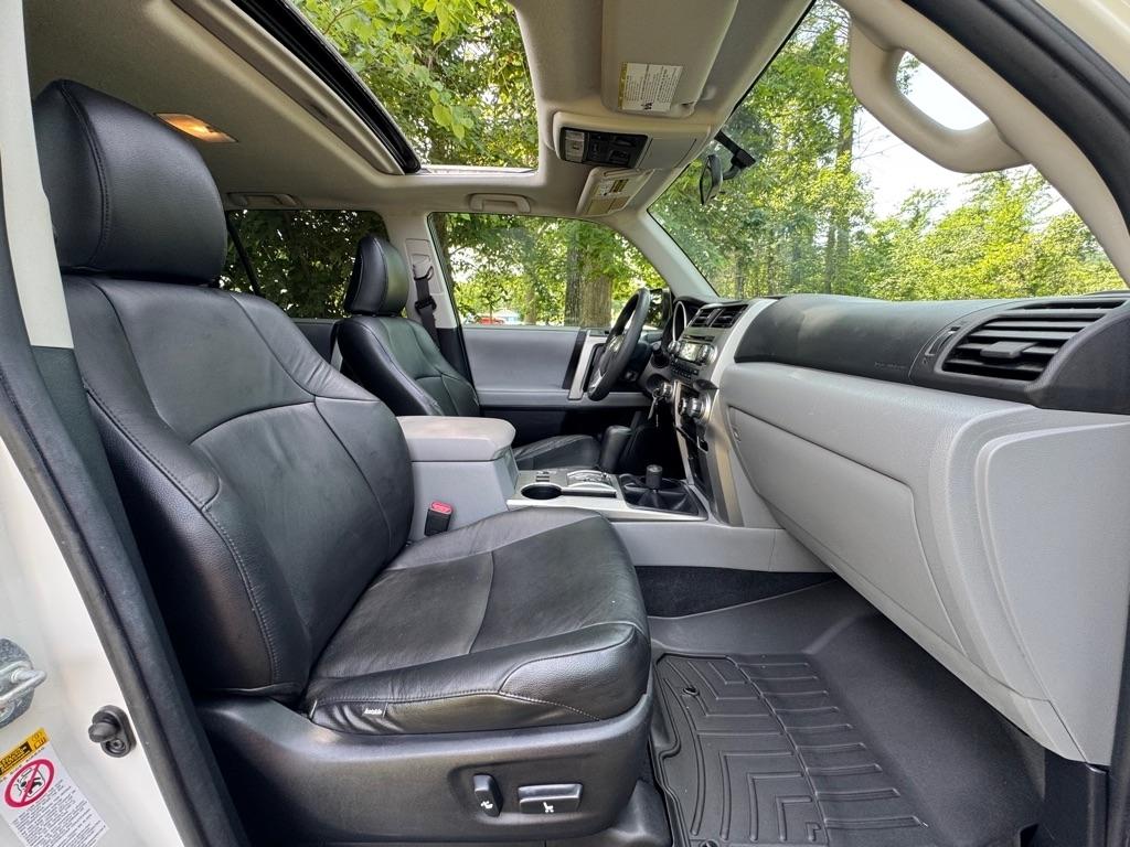 Toyota 4Runner SR5 4WD 2012